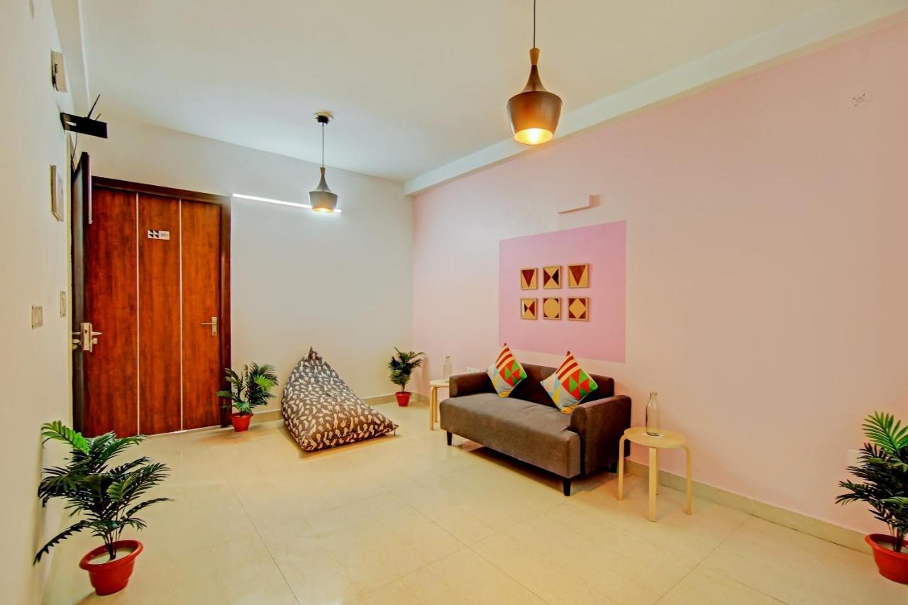 Guest house Oyo Plot No40 Dwarka Near Dwarka Sector 21 Metro Station