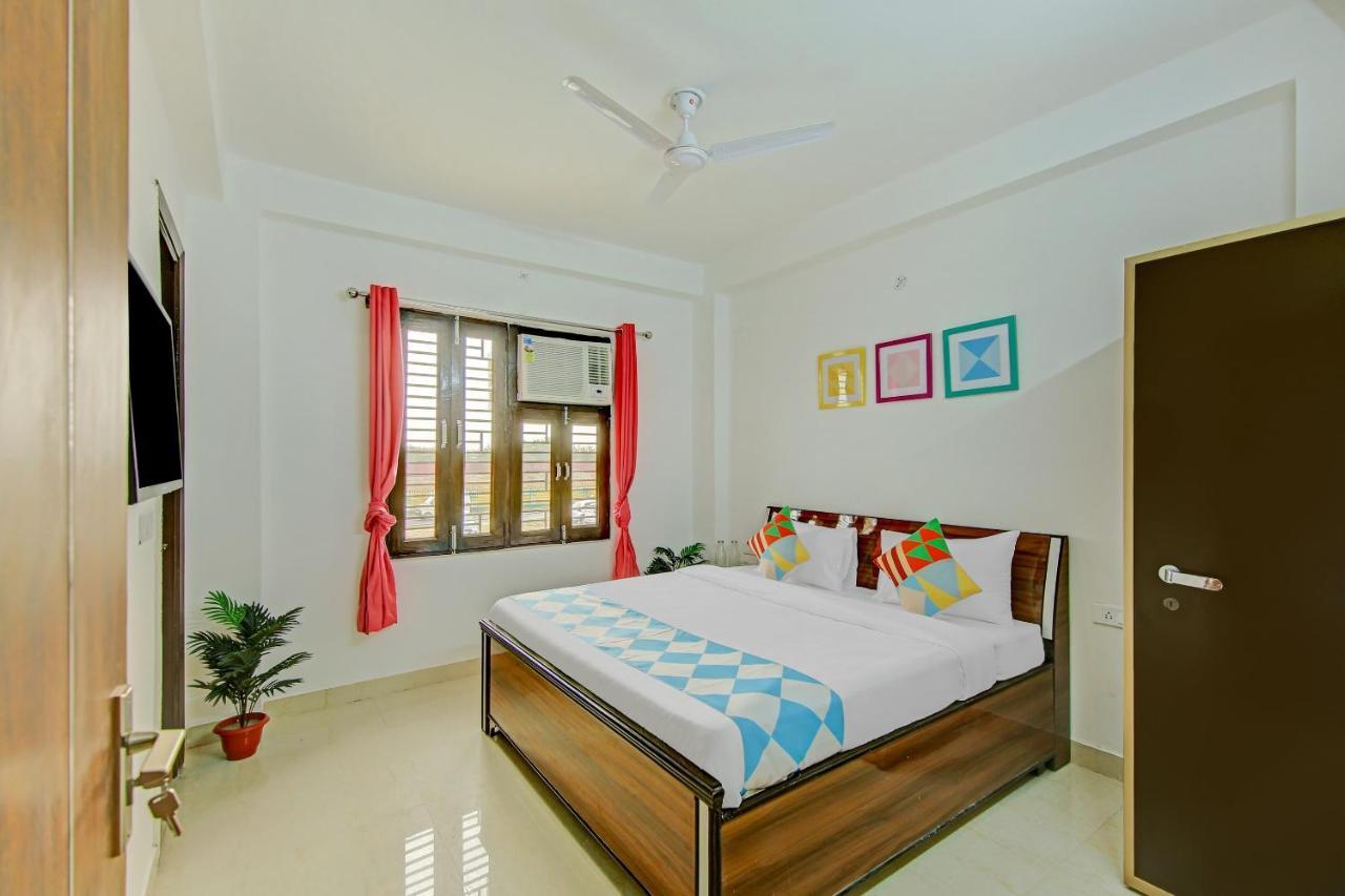 Oyo Plot No40 Dwarka Near Dwarka Sector 21 Metro Station