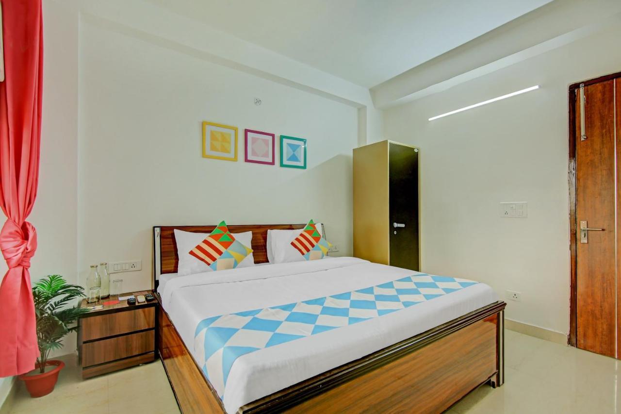Oyo Plot No40 Dwarka Near Dwarka Sector 21 Metro Station 3* New Delhi